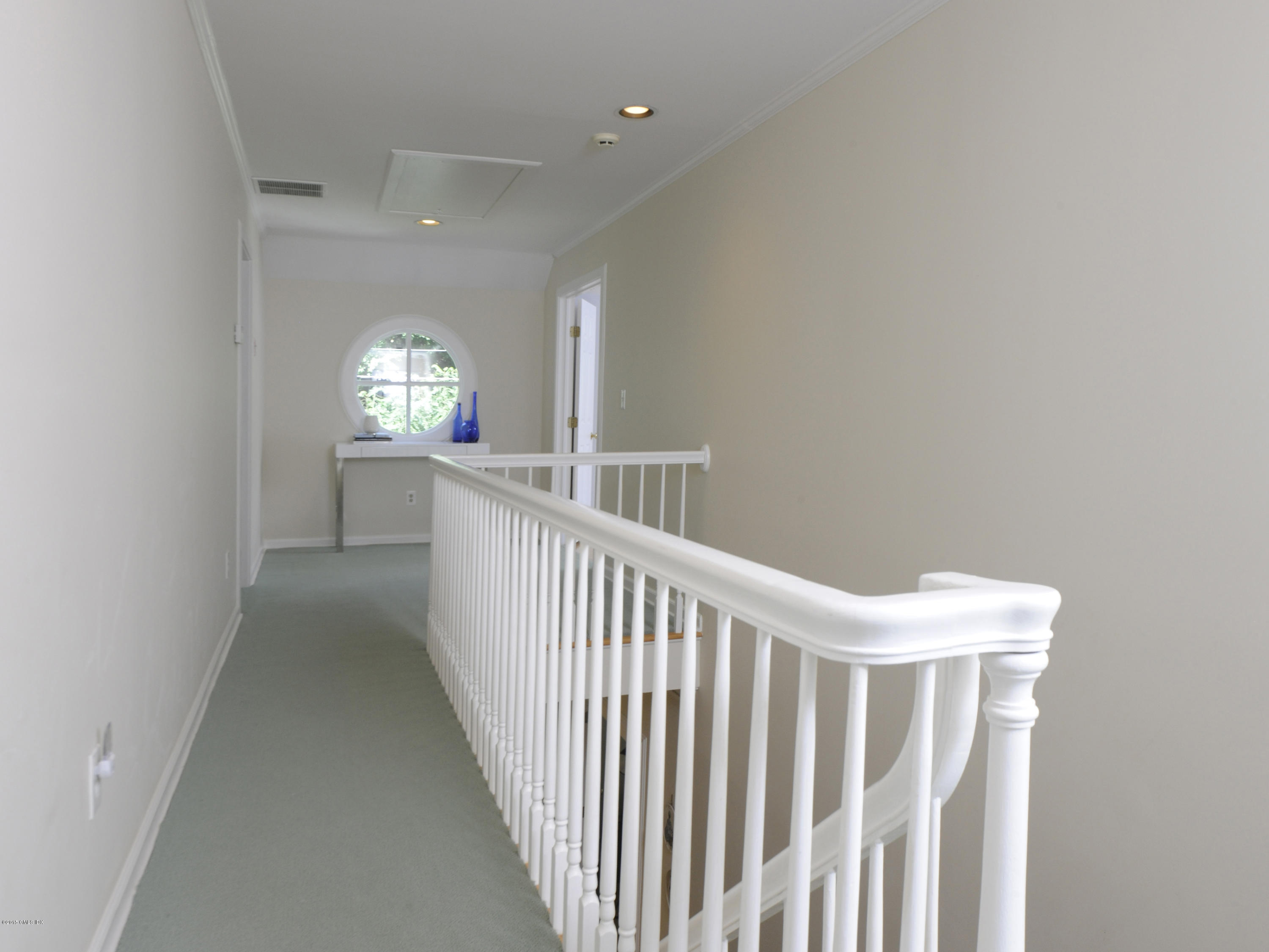 45 Harding Road Old Greenwich, CT 06870 - Photo 12 of 32 12 2ndFl Foyer