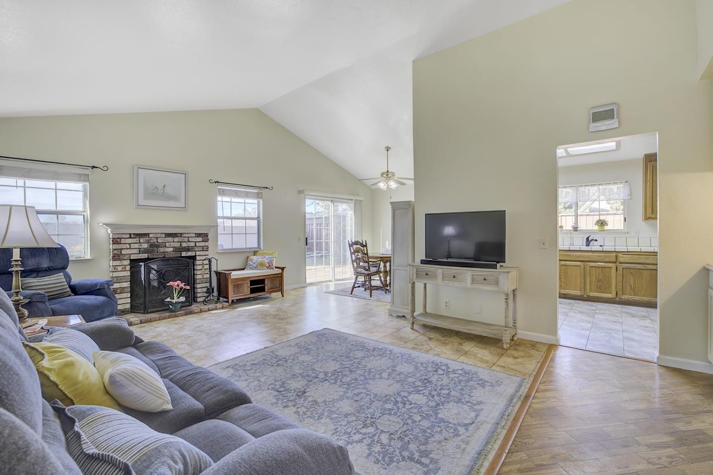 1491 Amber Court Gilroy, CA 95020 - Photo 4 of 48