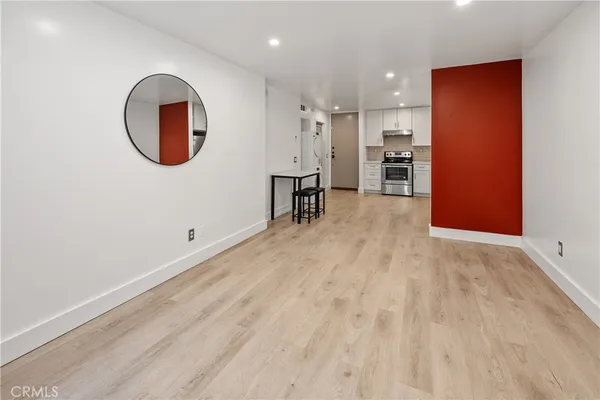 $549,900 | 532 North Rossmore Avenue, Unit 107, Los Angeles, CA 90004