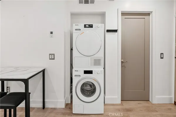 $549,900 | 532 North Rossmore Avenue, Unit 107, Los Angeles, CA 90004