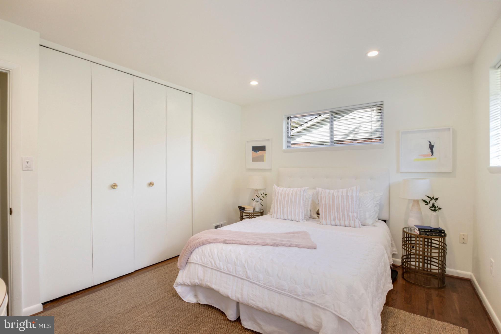 11207 Lombardy Road Silver Spring, MD 20901 - Photo 16 of 32 Owner's Suite