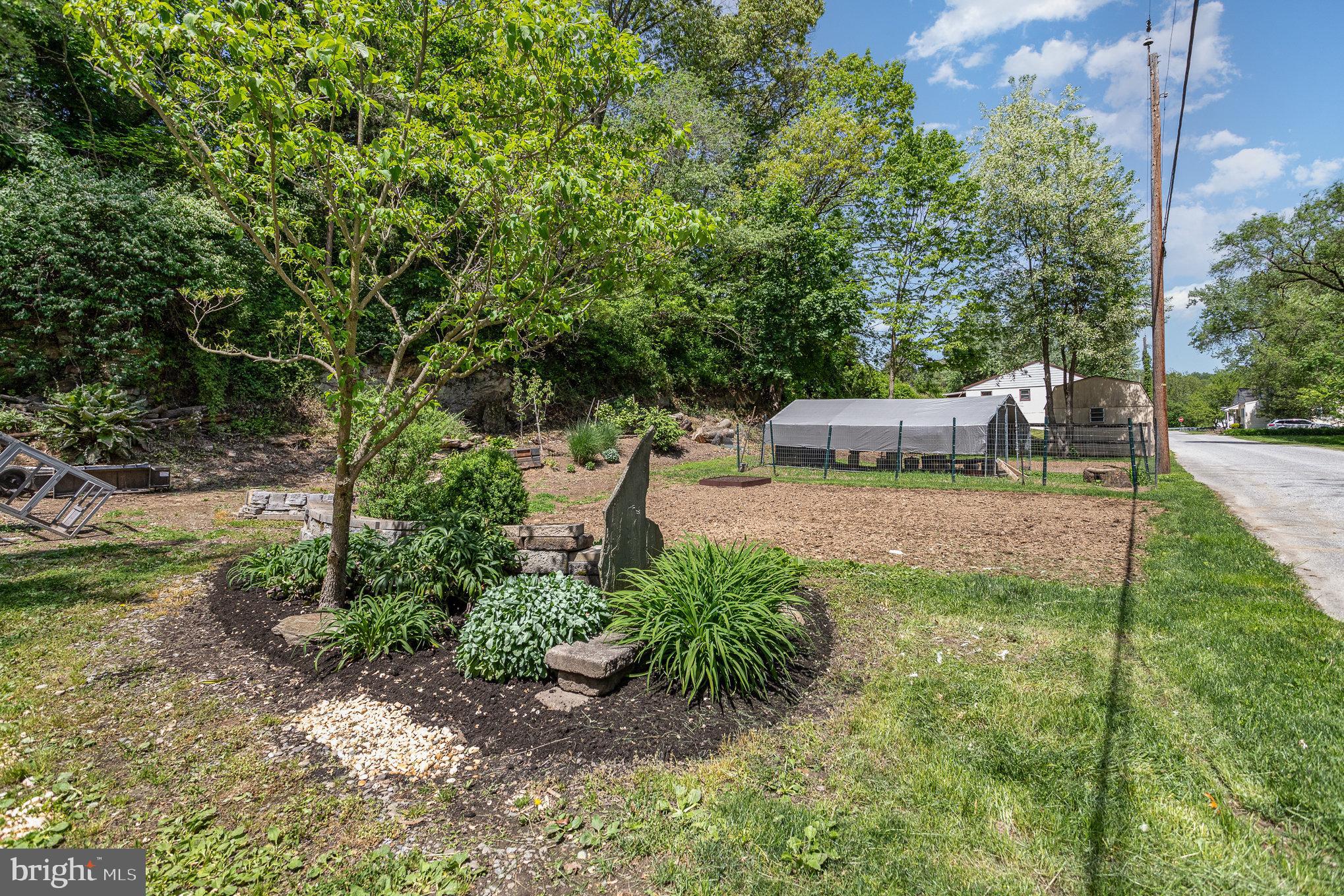 587 Trolley Road Windsor, PA 17366 - Photo 29 of 36