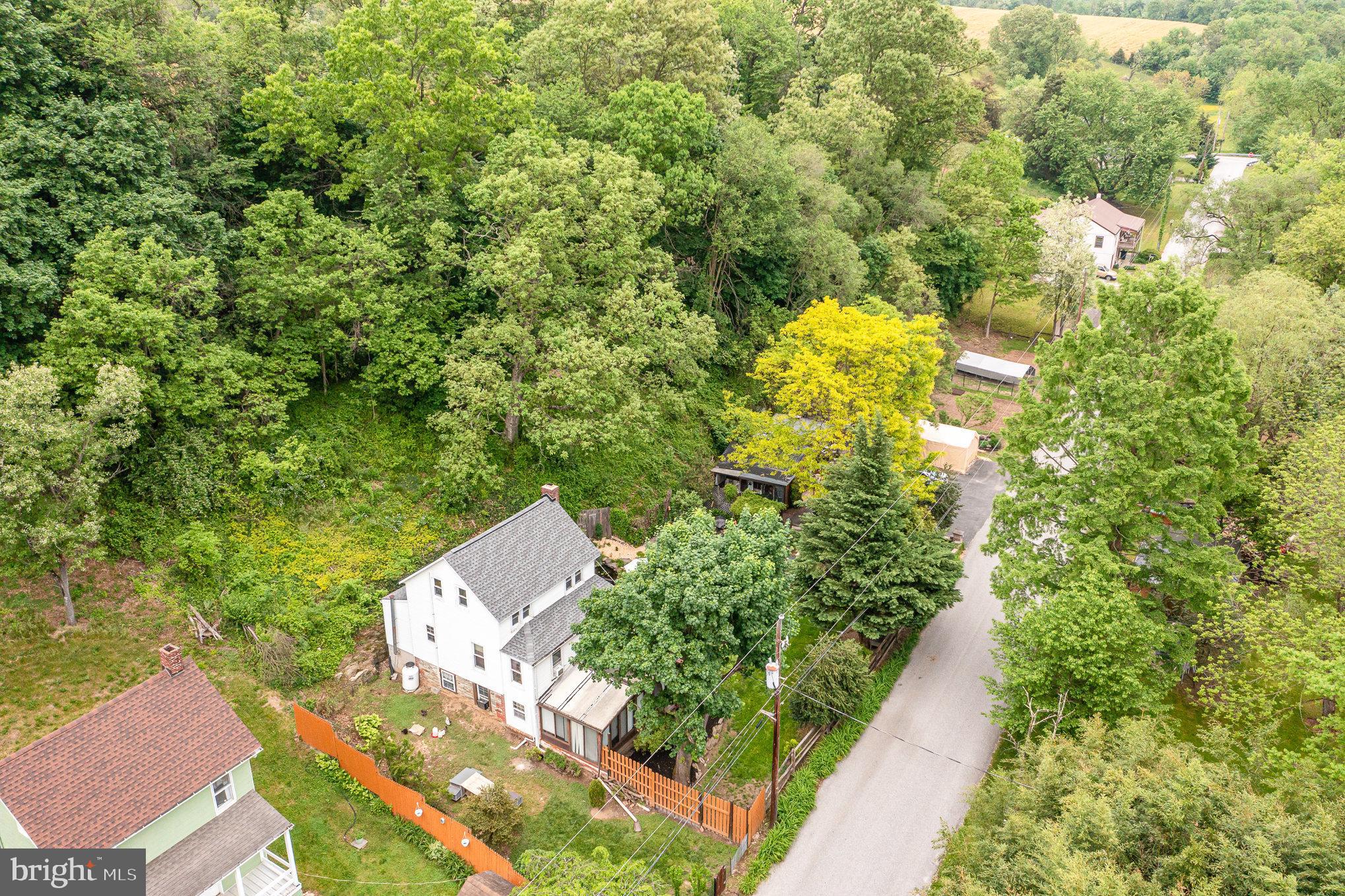 587 Trolley Road Windsor, PA 17366 - Photo 33 of 36