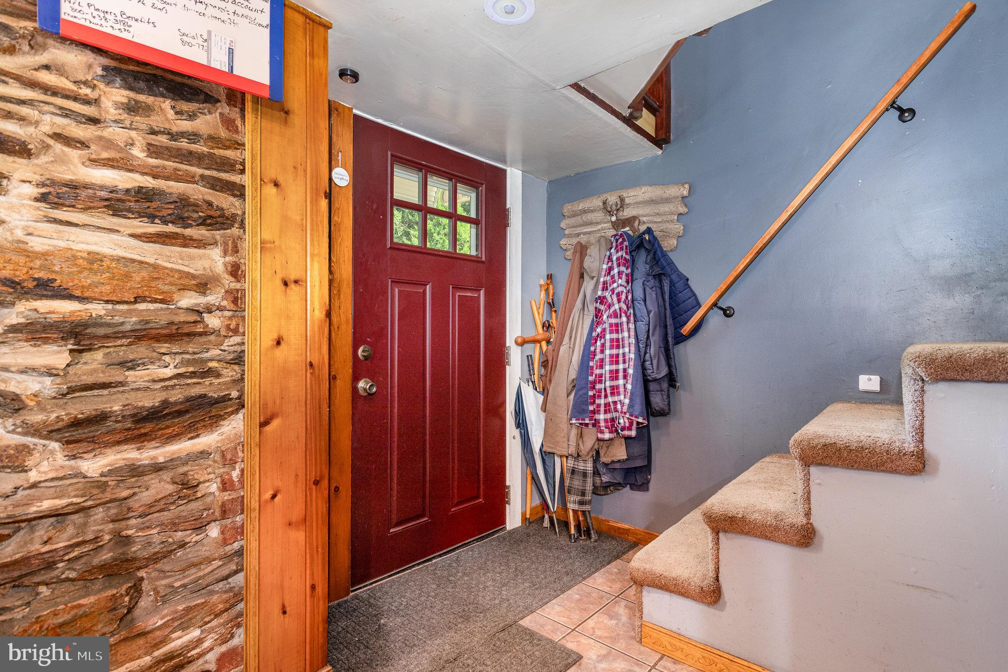 587 Trolley Road Windsor, PA 17366 - Photo 8 of 36