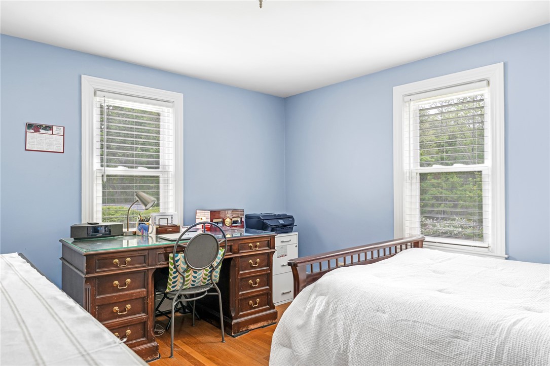 33 Upland Way Barrington, RI 02806 - Photo 19 of 33