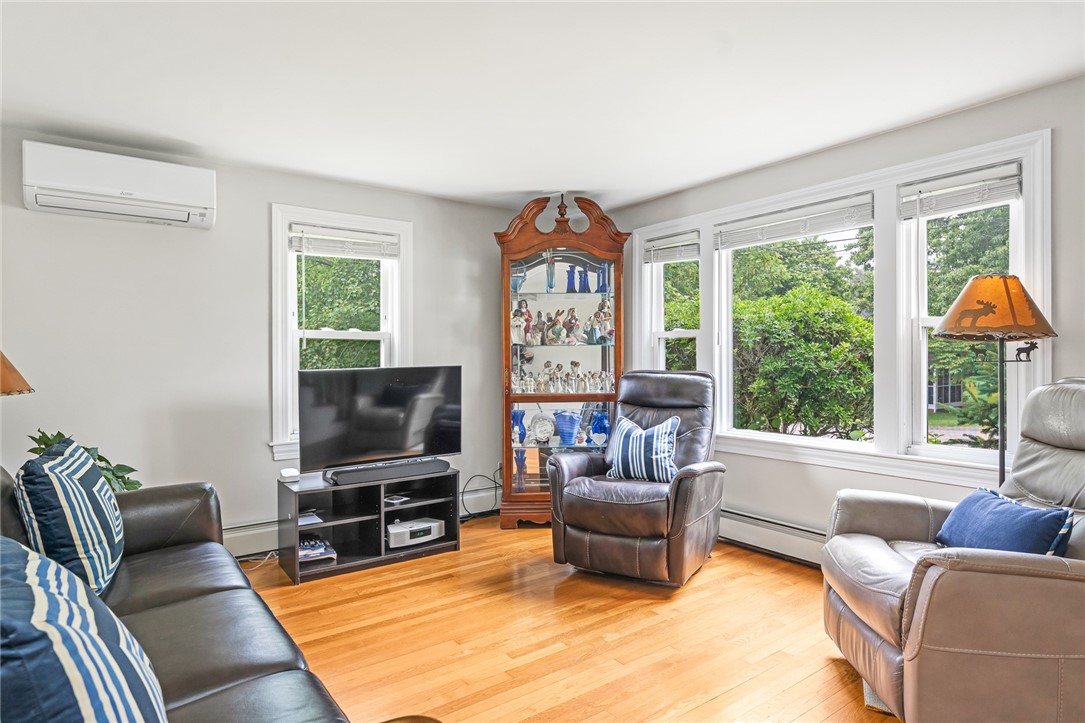 33 Upland Way Barrington, RI 02806 - Photo 21 of 33