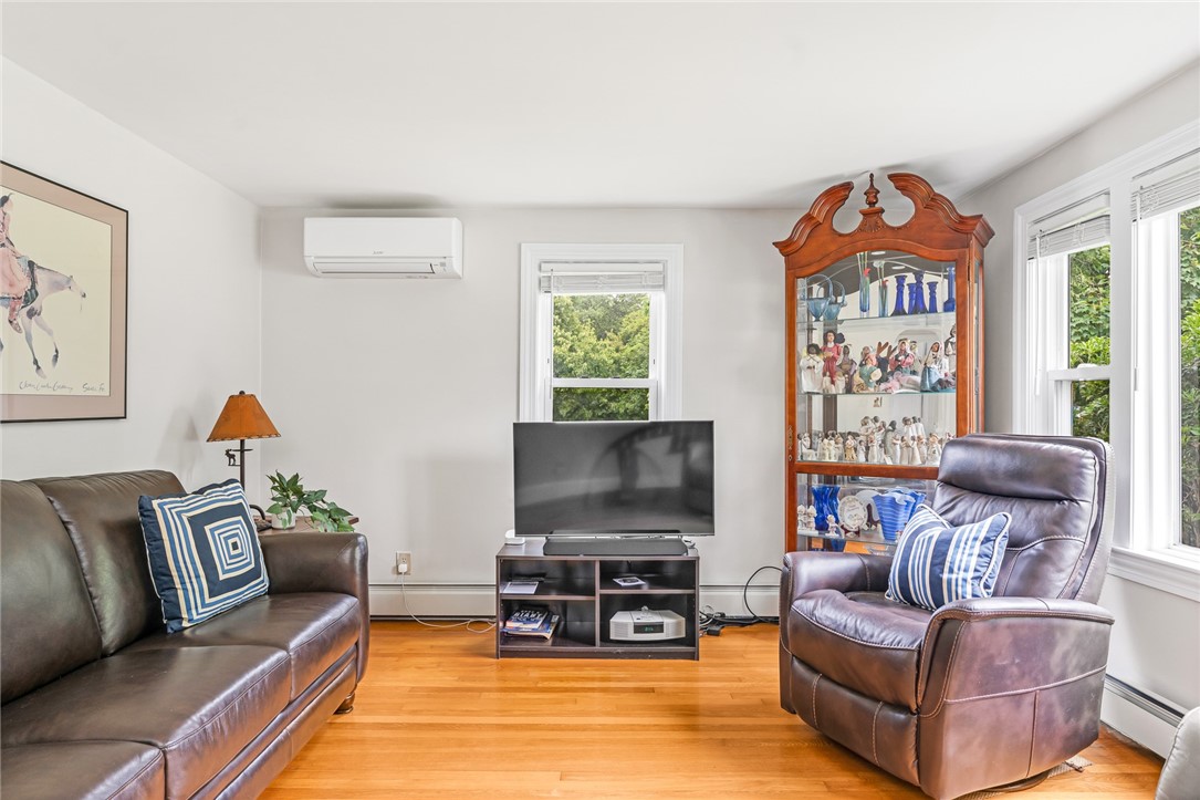 33 Upland Way Barrington, RI 02806 - Photo 22 of 33