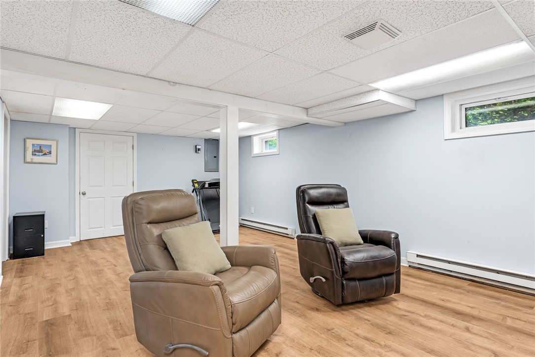 33 Upland Way Barrington, RI 02806 - Photo 27 of 33