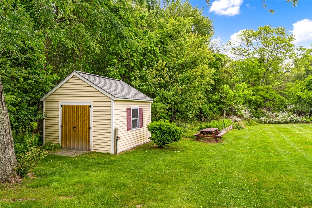 33 Upland Way Barrington, RI 02806 - Photo 6 of 33