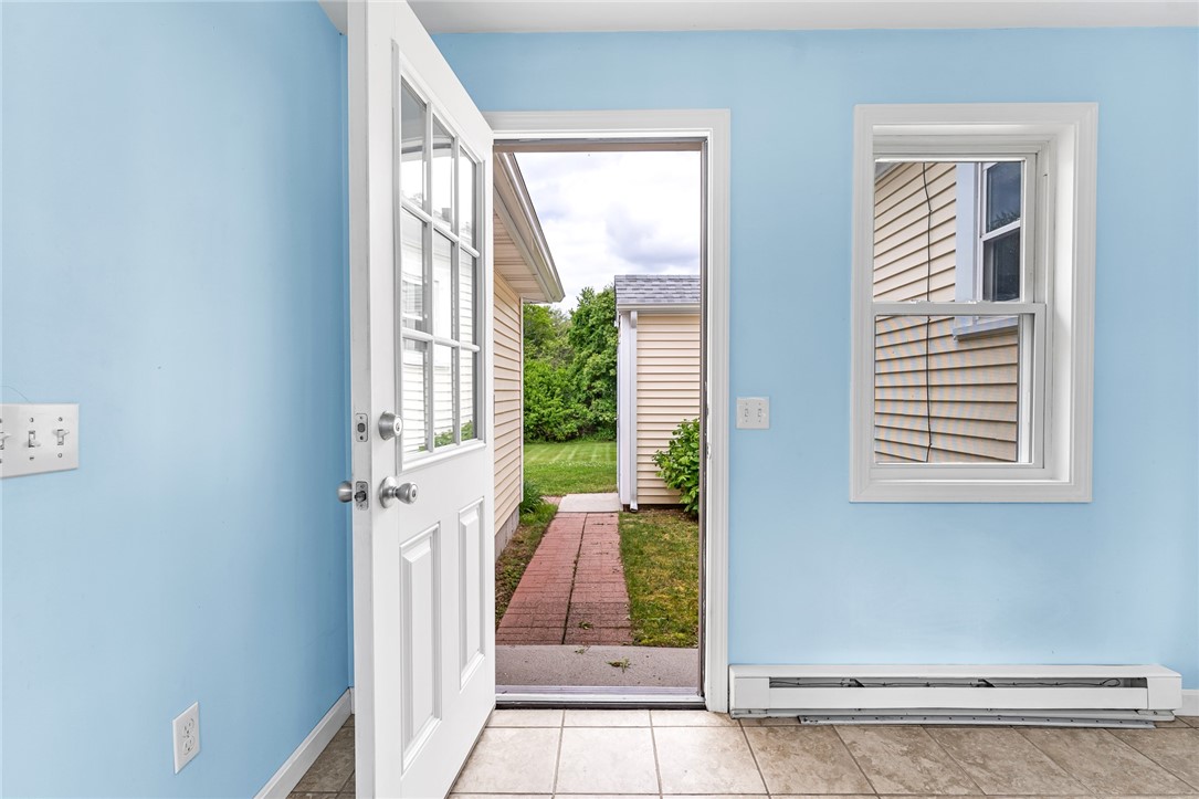 33 Upland Way Barrington, RI 02806 - Photo 7 of 33