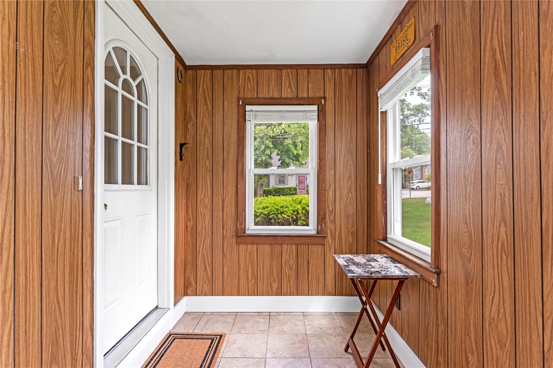 33 Upland Way Barrington, RI 02806 - Photo 10 of 33