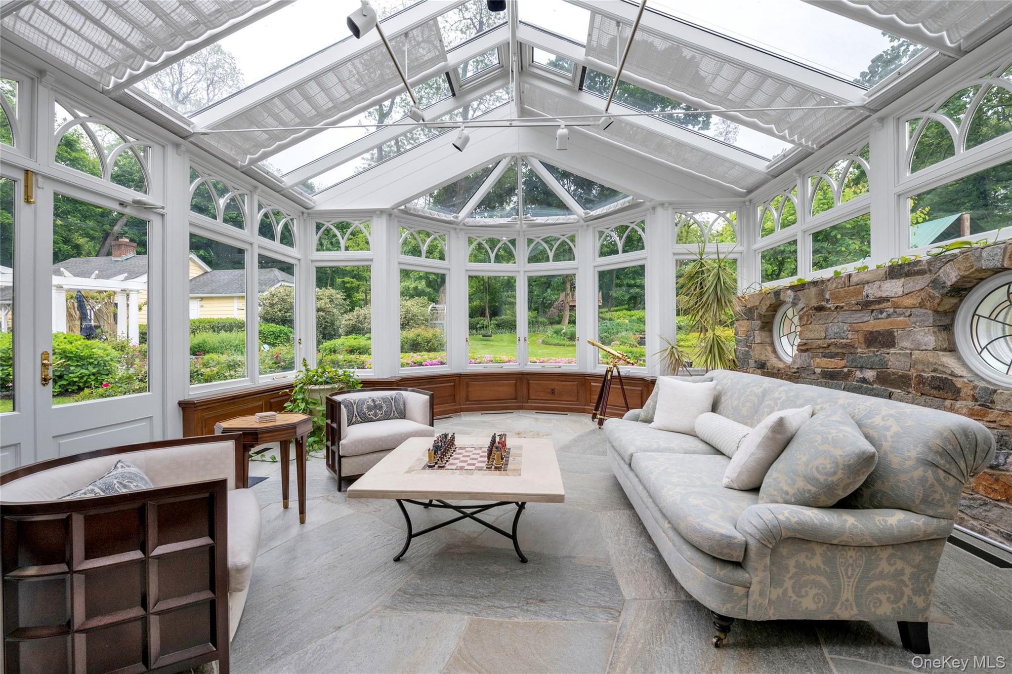 58 Cornwells Beach Road Sands Point, NY 11050 - Photo 11 of 33 Gallery Image 11