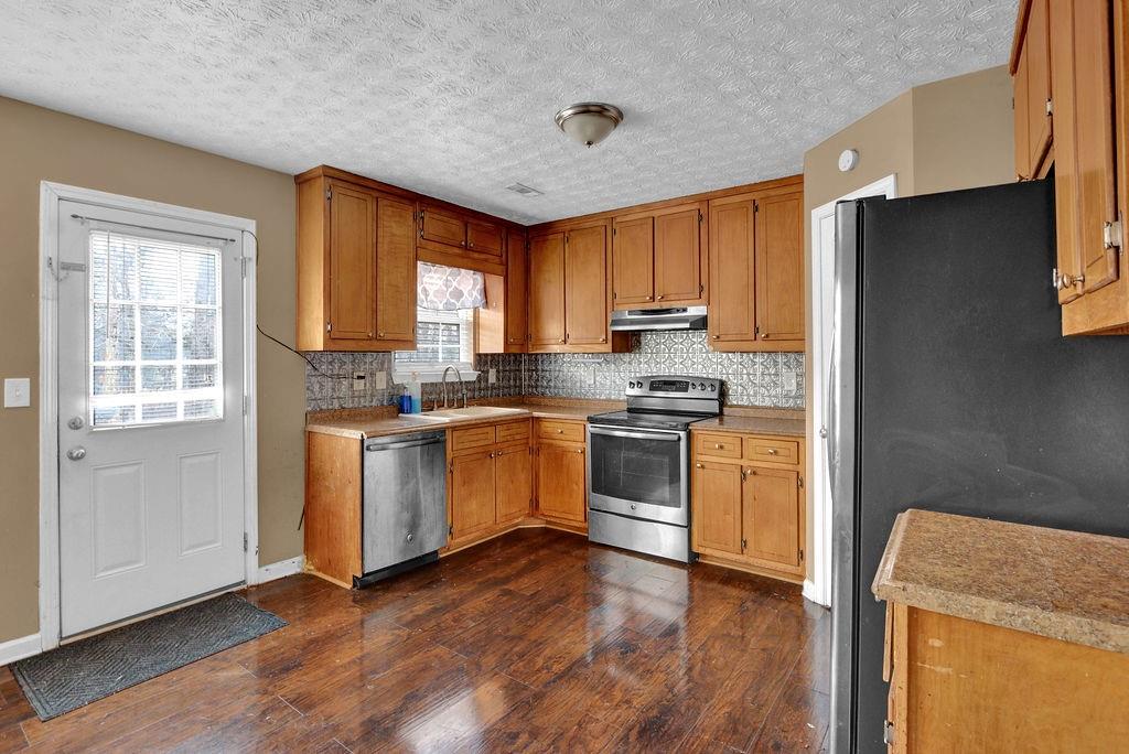 3454 Coach Court Gainesville, GA 30507 - Photo 11 of 22