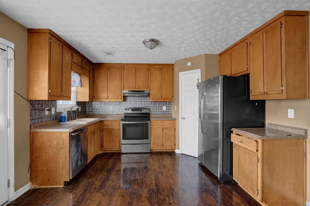 3454 Coach Court Gainesville, GA 30507 - Photo 10 of 22