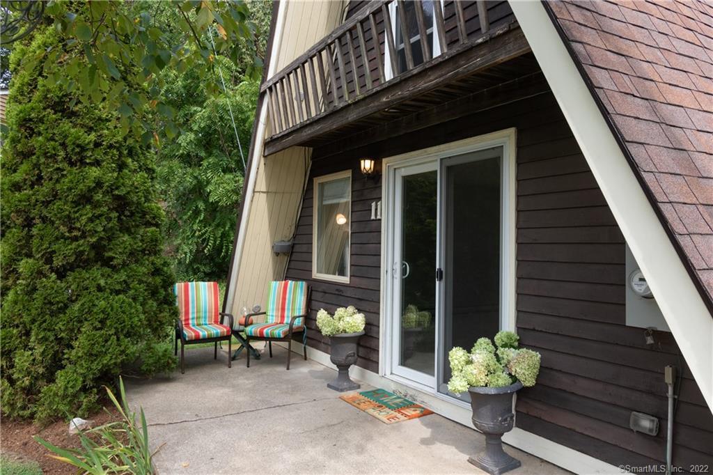 314 Chapman Mill Pond Road, Unit 11 Clinton, CT 06498 - Photo 1 of 1 Welcome home!