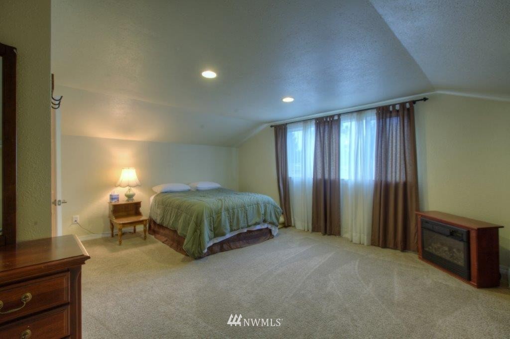 15840 Southeast 170th Street Renton, WA 98058 - Photo 13 of 19 Gallery Image 13