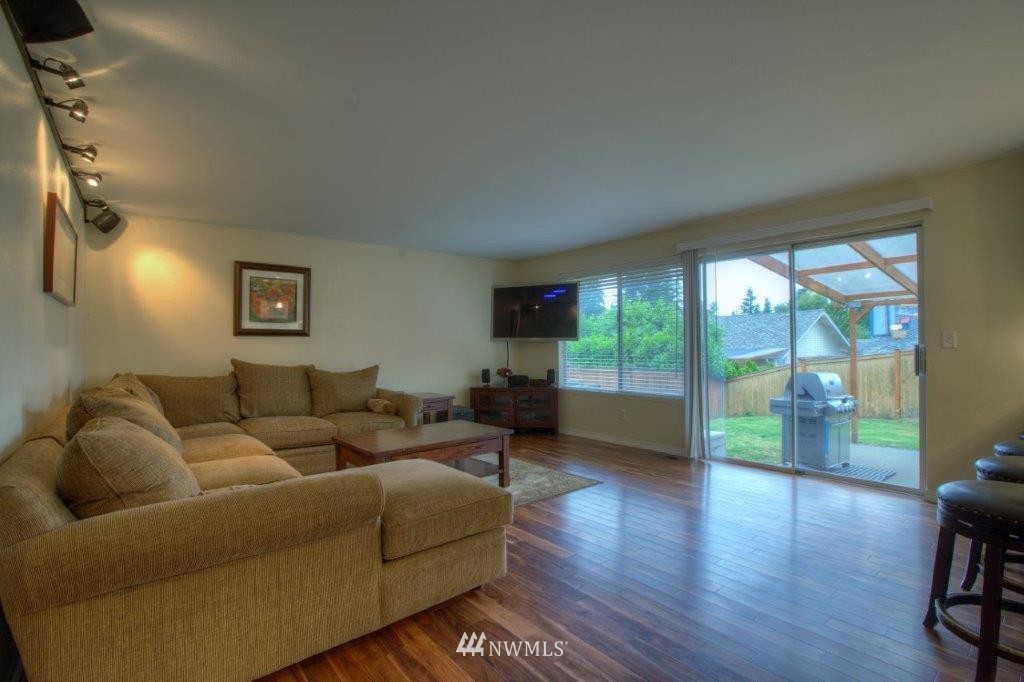 15840 Southeast 170th Street Renton, WA 98058 - Photo 6 of 19 Gallery Image 6