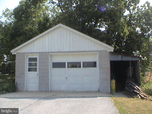2016 Jay Street Lebanon, PA 17046 - Photo 5 of 16 Gallery Image 5