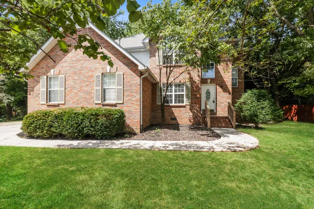 $450,000 | 305 Castlemere Court, Murfreesboro, TN 37130