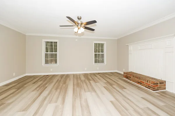$435,000 | 305 Castlemere Court, Murfreesboro, TN 37130