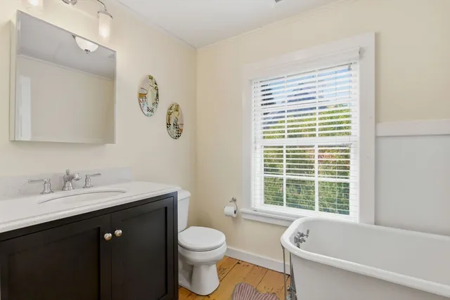 $3,950 | 11 Friendship Lane, Duxbury, MA 02332