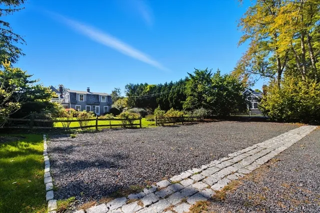 $3,950 | 11 Friendship Lane, Duxbury, MA 02332