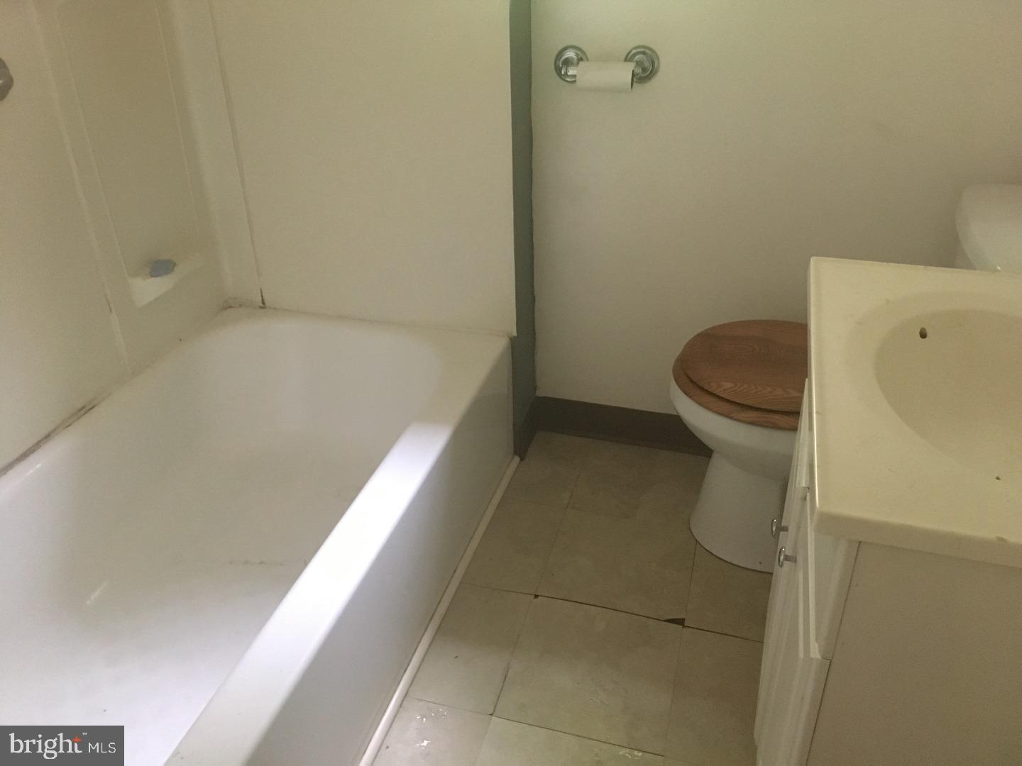 415 Pine Street Florence, NJ 08518 - Photo 11 of 14 Bathroom