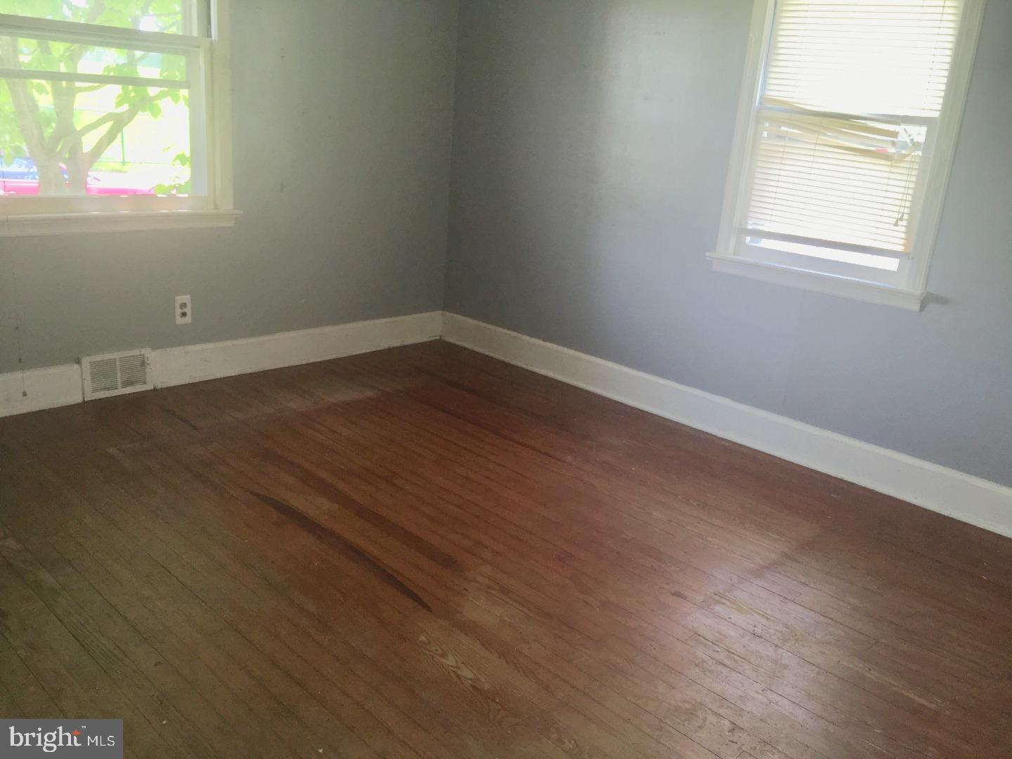 415 Pine Street Florence, NJ 08518 - Photo 8 of 14 Bedroom 2