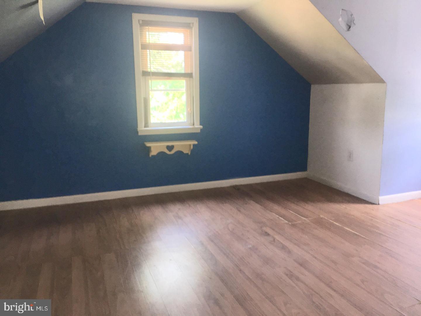 415 Pine Street Florence, NJ 08518 - Photo 9 of 14 Bedroom 3