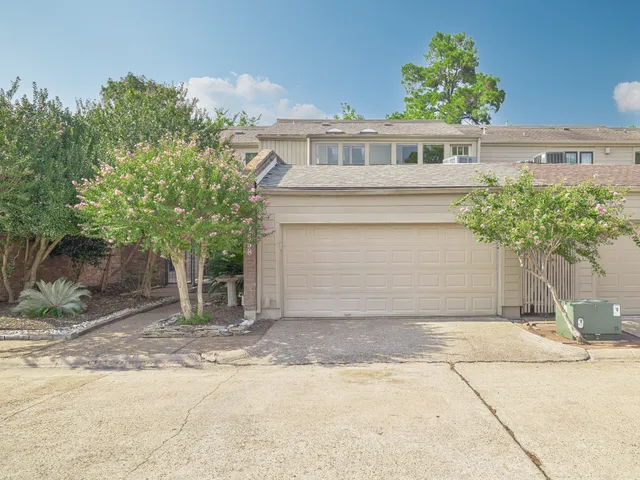 $369,900 | 12658 Briar Patch Drive, Houston, TX 77077