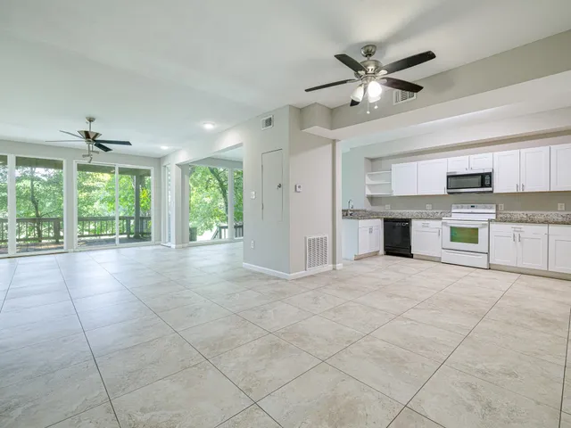 $369,900 | 12658 Briar Patch Drive, Houston, TX 77077