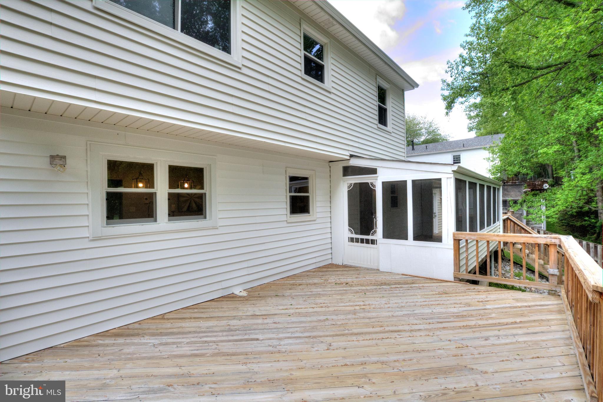 8105 West Point Drive Springfield, VA 22153 - Photo 26 of 32 Deck