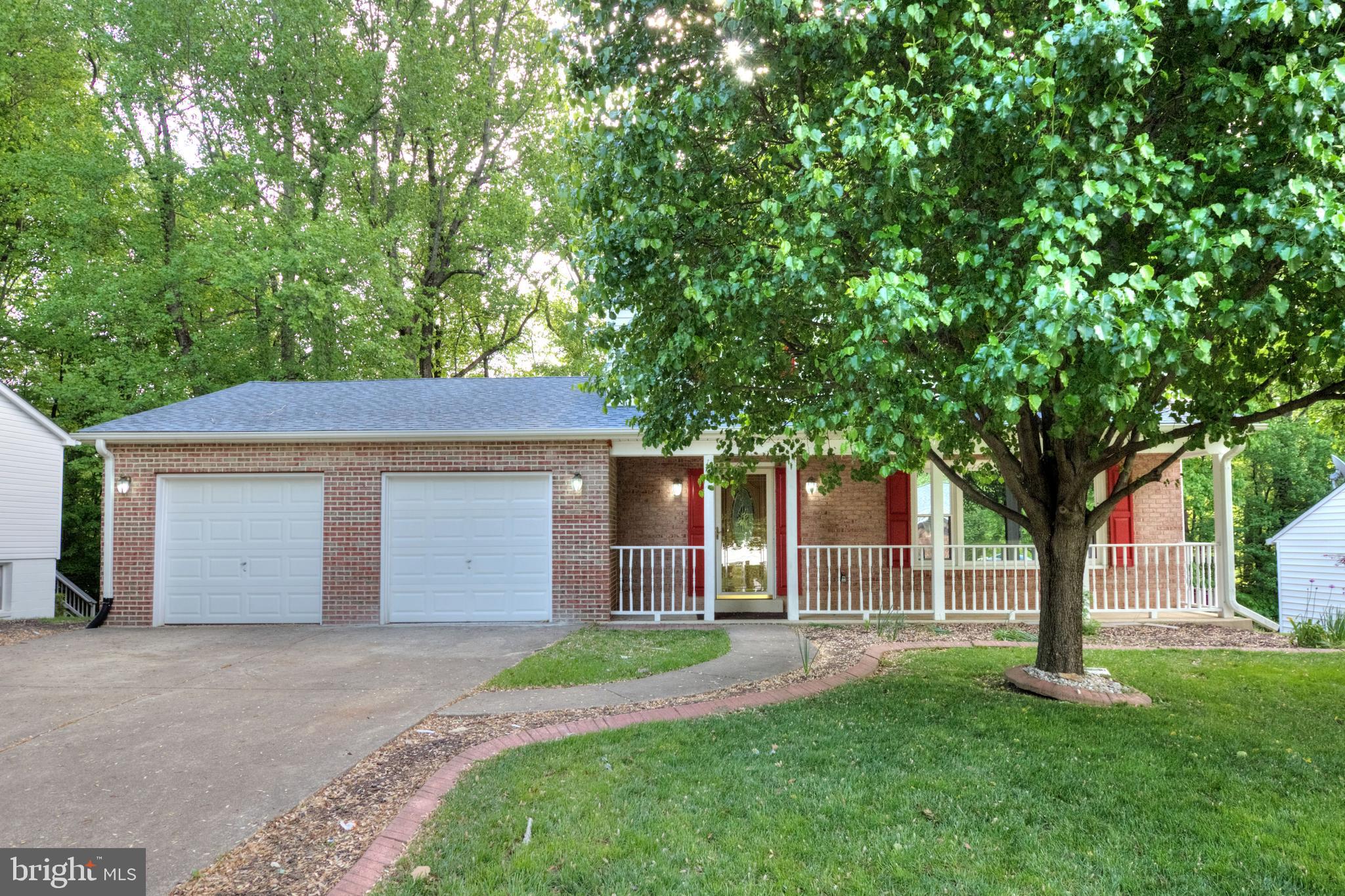 8105 West Point Drive Springfield, VA 22153 - Photo 32 of 32 Exterior Front