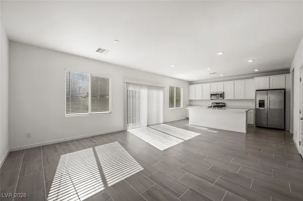 $2,900 | 8327 Aurora Rdg Avenue, Las Vegas, NV 89147