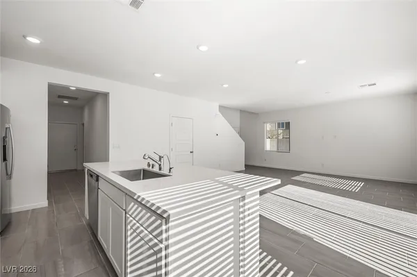 $2,900 | 8327 Aurora Rdg Avenue, Las Vegas, NV 89147