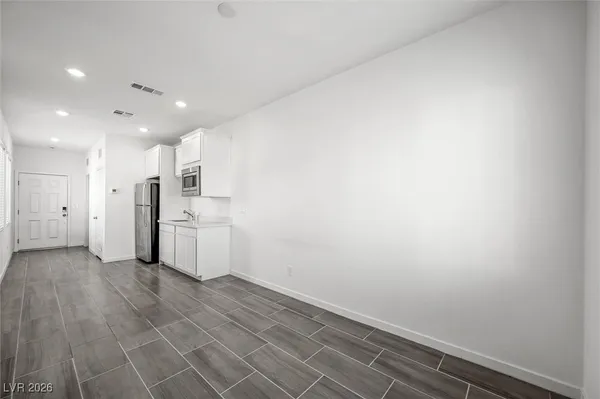 $2,900 | 8327 Aurora Rdg Avenue, Las Vegas, NV 89147
