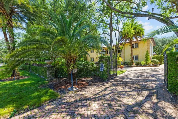 $22,000 | 6905 Southwest 75th Avenue, Miami, FL 33143