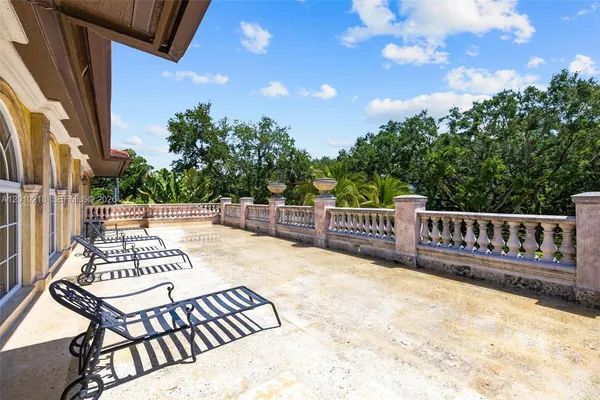 $22,000 | 6905 Southwest 75th Avenue, Miami, FL 33143