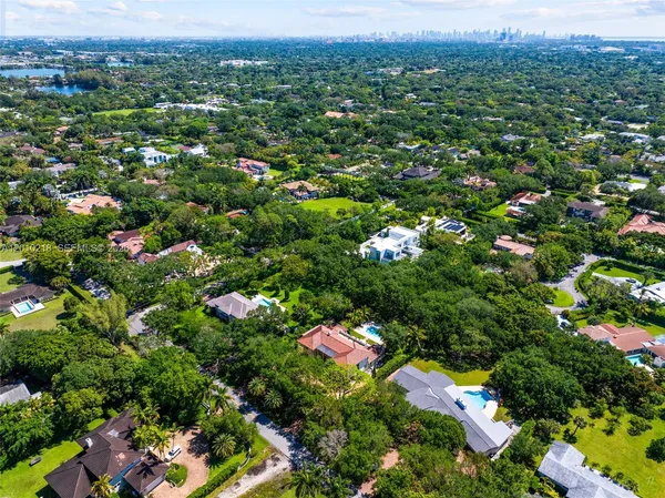 $22,000 | 6905 Southwest 75th Avenue, Miami, FL 33143