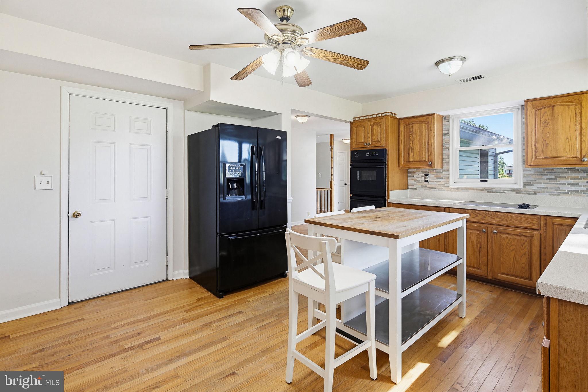2621 Braddock Road Mount Airy, MD 21771 - Photo 19 of 56