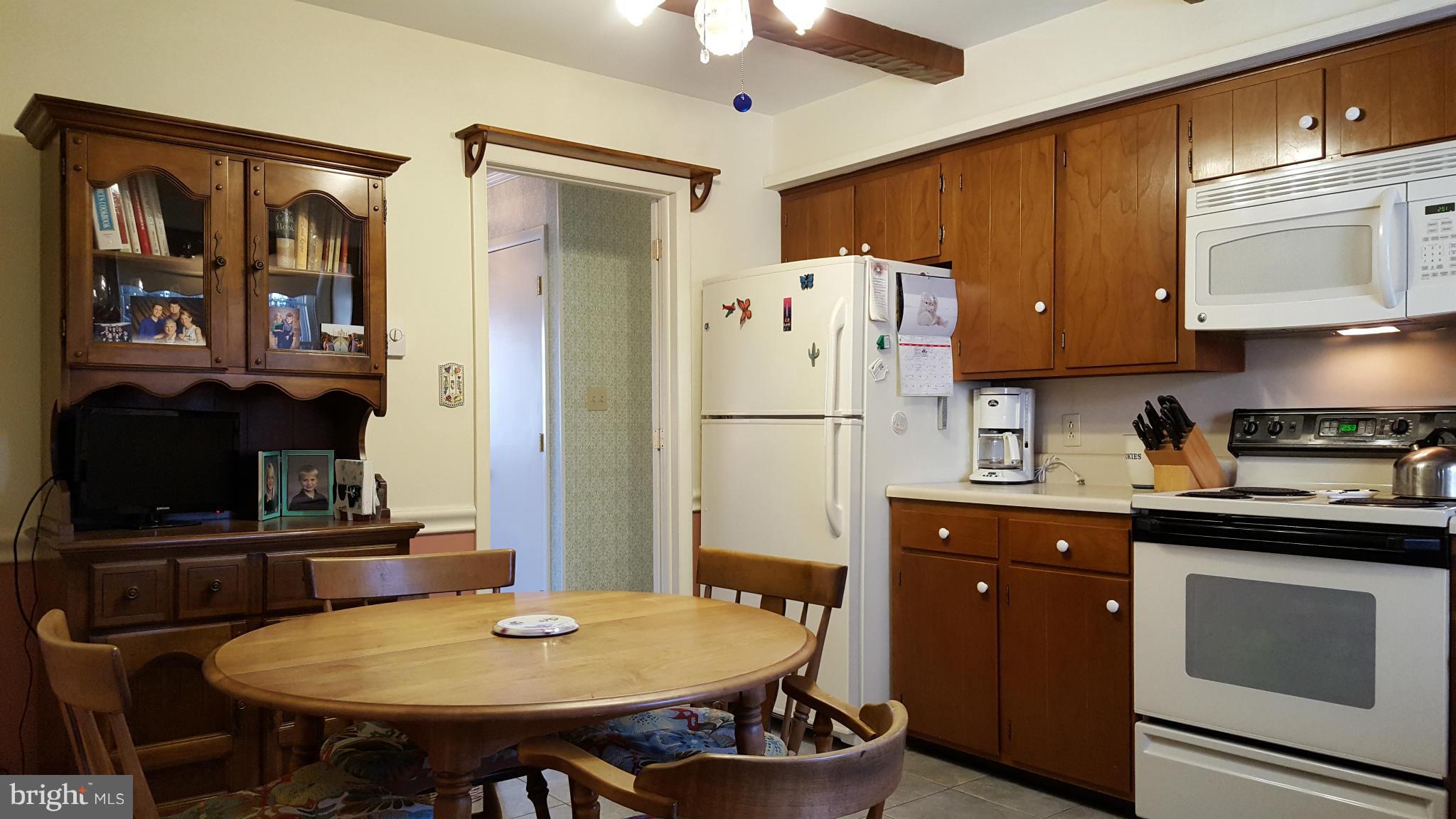 19640 Spring Creek Road Hagerstown, MD 21742 - Photo 8 of 30 Kitchen