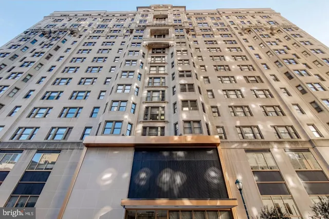 $3,650 | 135 South 19th Street, Unit 407, Philadelphia, PA 19103