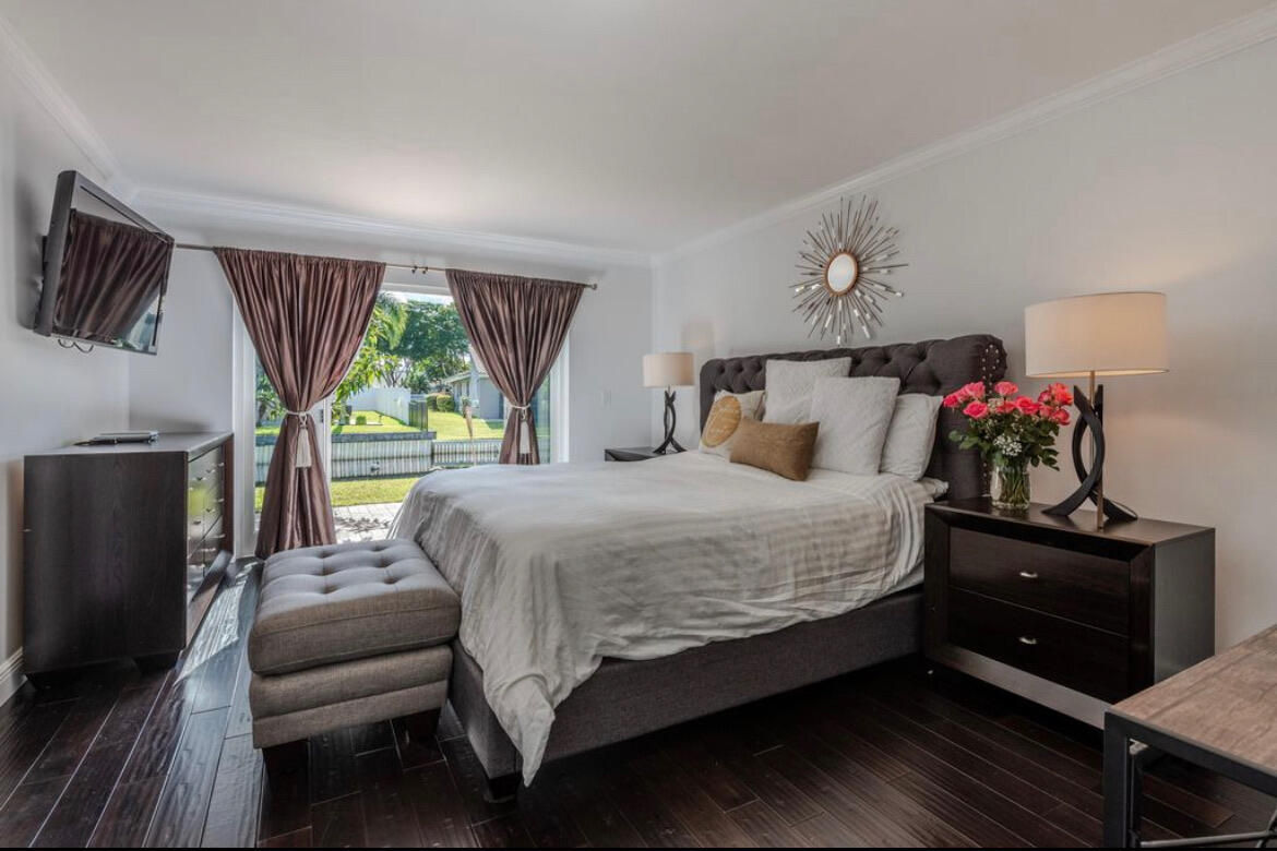 7250 Northwest 4th Avenue Boca Raton, FL 33487 - Photo 8 of 11 IMG_0014