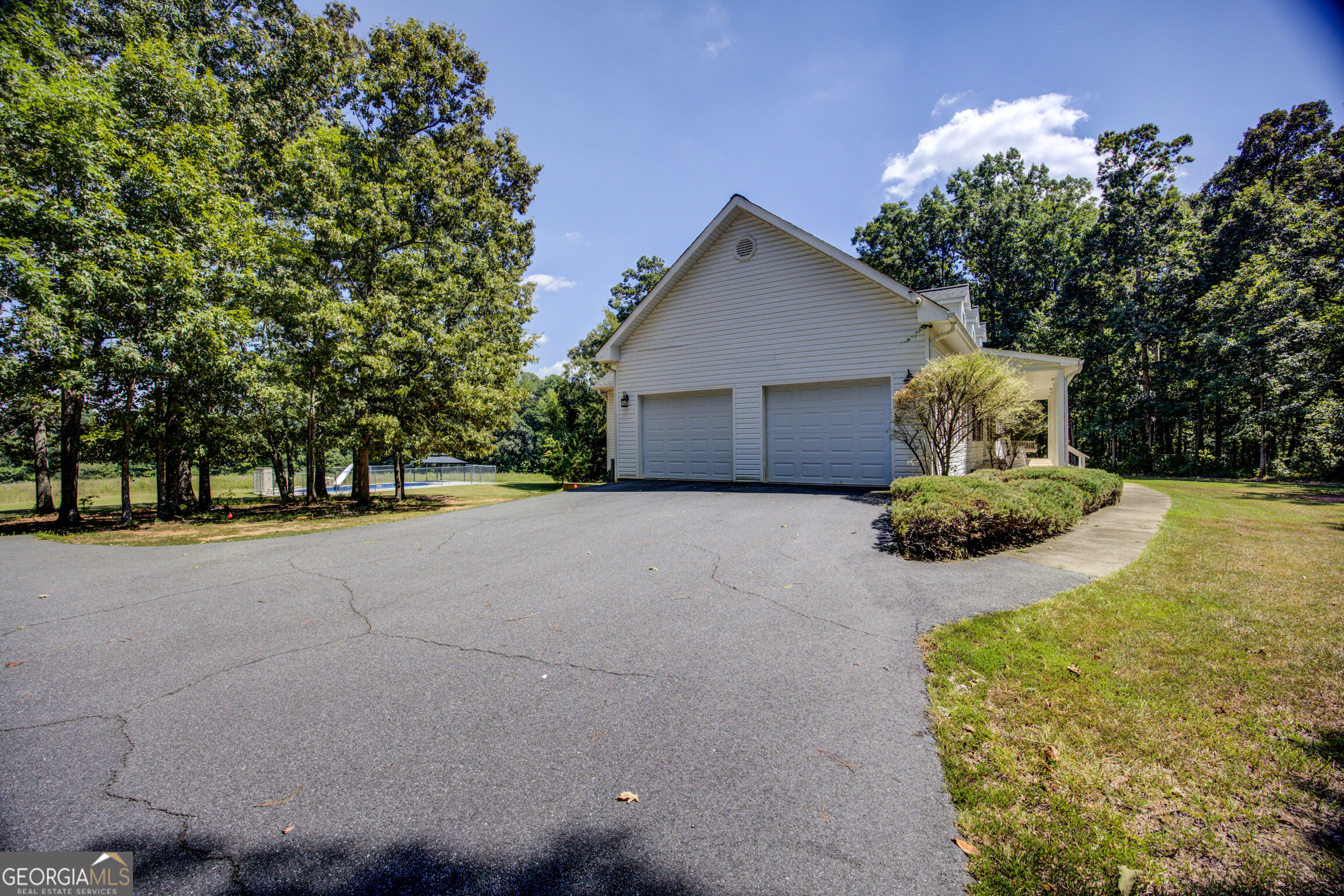 131 Washington Road Jackson, GA 30233 - Photo 3 of 9 Gallery Image 3