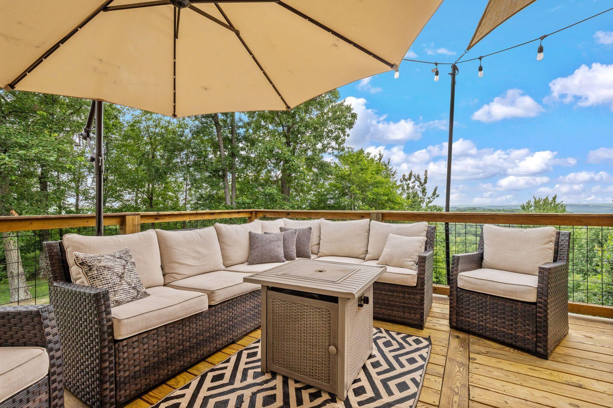 10446 Rich Hollow Road Southwest Lancaster, OH 43130 - Photo 78 of 83 Expansive outdoor deck featuring wood flooring and a perimeter railing