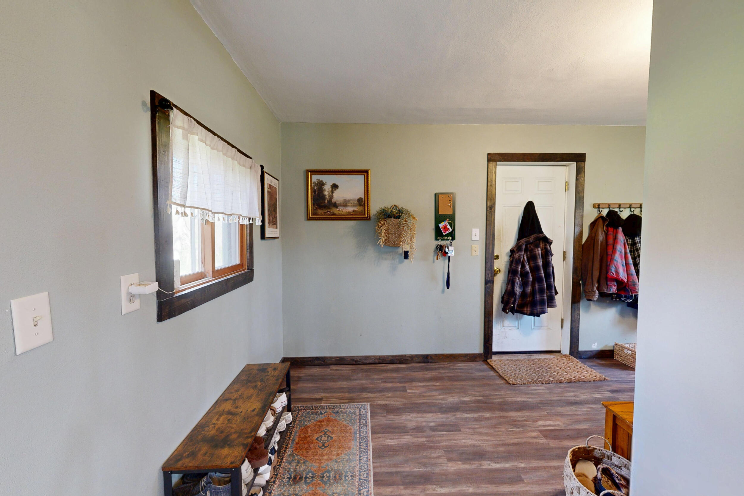 N2312 County Road Fort Atkinson, WI 53538 - Photo 14 of 46 Mudroom
