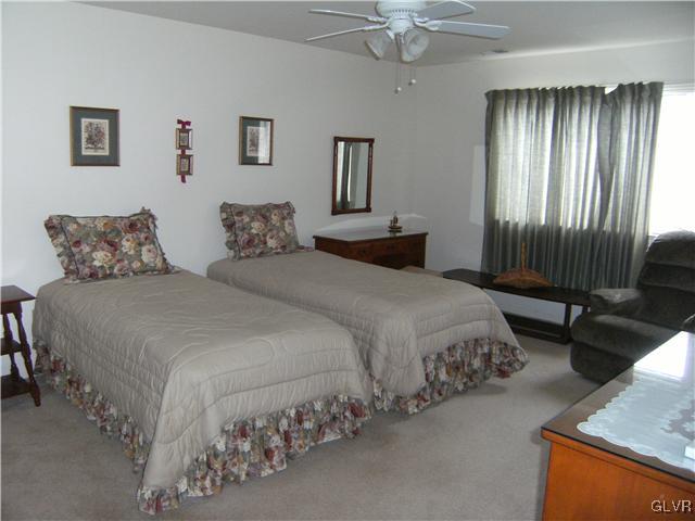 930 Cold Spring Road Allentown, PA 18103 - Photo 12 of 20 Gallery Image 12