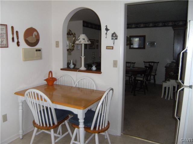930 Cold Spring Road Allentown, PA 18103 - Photo 9 of 20 Gallery Image 9