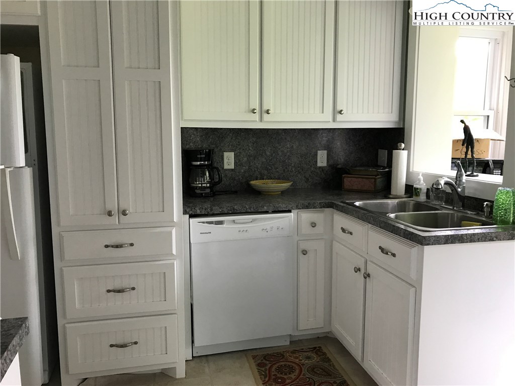 252 Pine Hill Road Boone, NC 28607 - Photo 13 of 14 Gallery Image 13