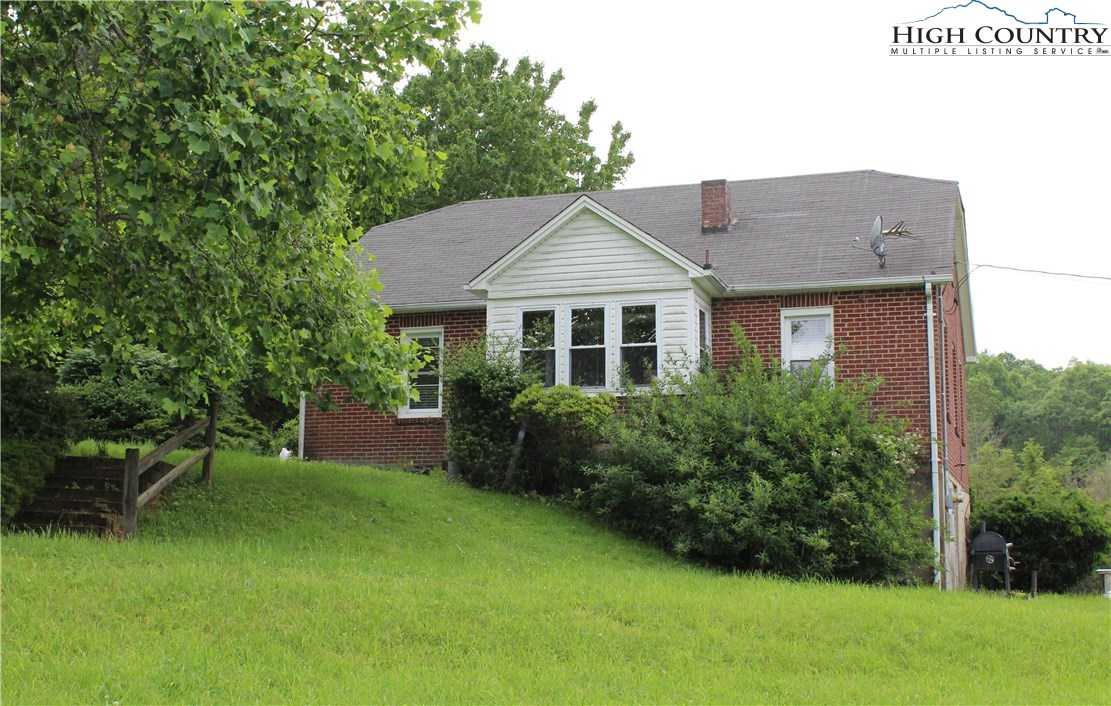 252 Pine Hill Road Boone, NC 28607 - Photo 2 of 14 Gallery Image 2
